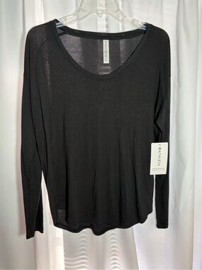 NWT ATHLETA Black Cloudlight Stratus Top size Small